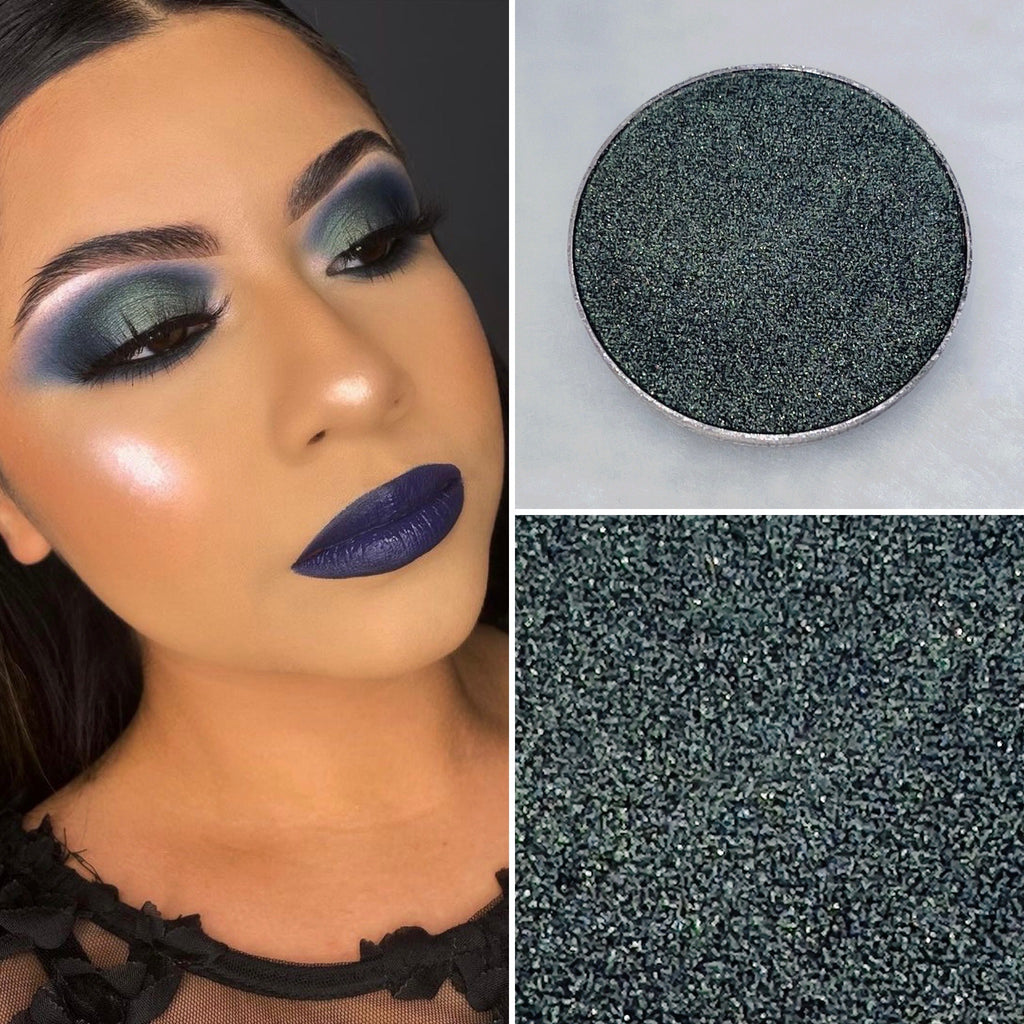 Shimmer green eyeshadow pot sold individually. Fully customize your own eyeshadow palettes or buy each pot individually. Matte eyeshadow, shimmer eyeshadow and duochrome eyeshadow shades available. 