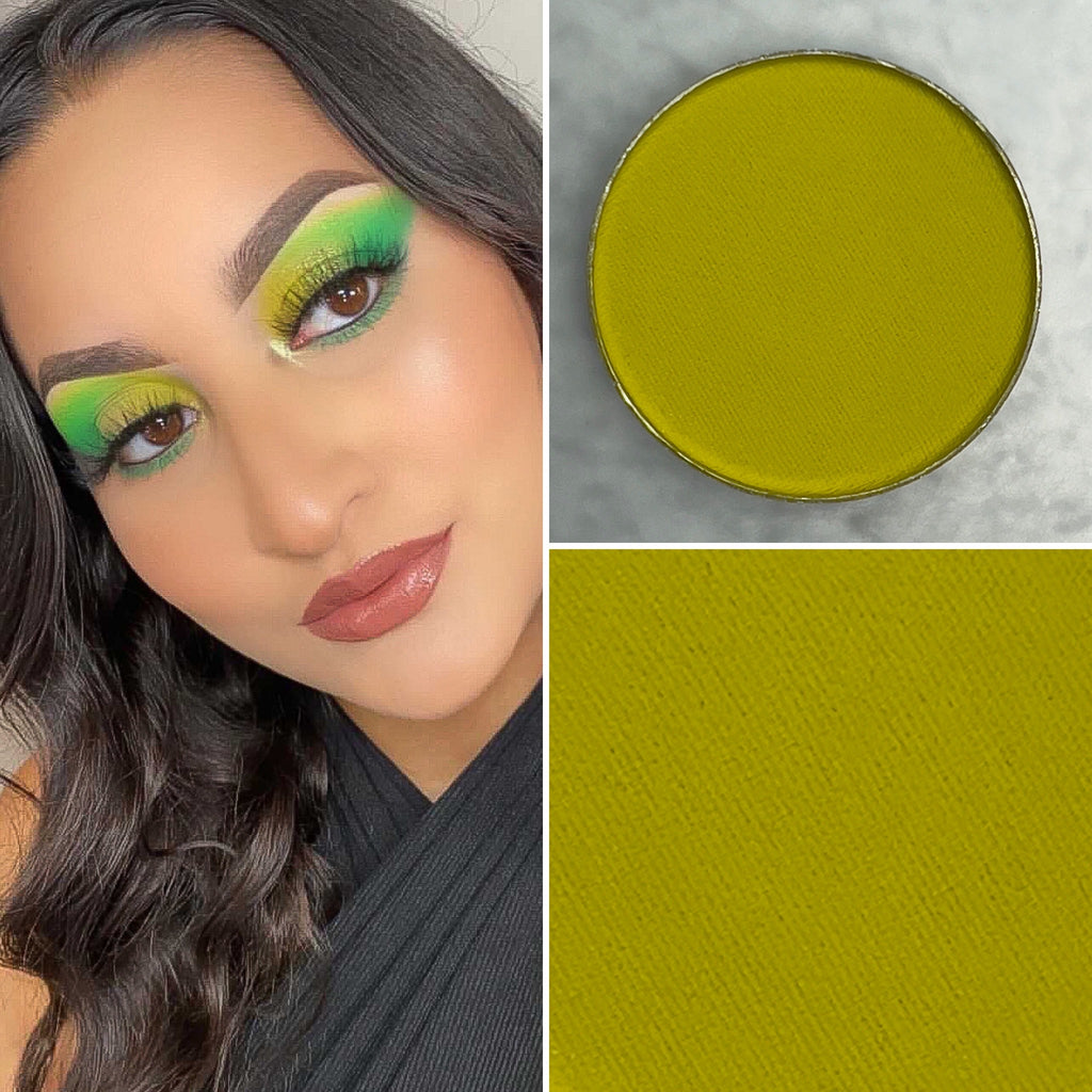 Matte yellow eyeshadow pot sold individually. Fully customize your own eyeshadow palettes or buy each pot individually. Matte eyeshadow, shimmer eyeshadow and duochrome eyeshadow shades available. 