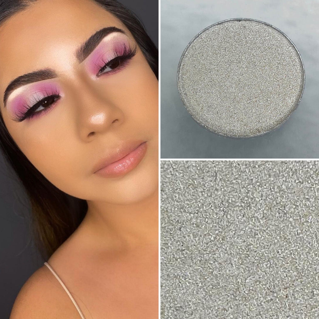 Shimmer silver eyeshadow pot sold individually. Fully customize your own eyeshadow palettes or buy each pot individually. Matte eyeshadow, shimmer eyeshadow and duochrome eyeshadow shades available.